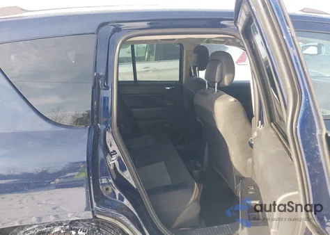 2016 Jeep Compass Sport z USA, uszkodzony, nr VIN 1C4NJDBB7GD556544